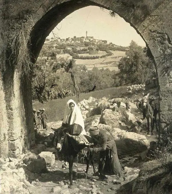 Piękne zdjęcie z początku XX wieku, z widokiem na Nablus